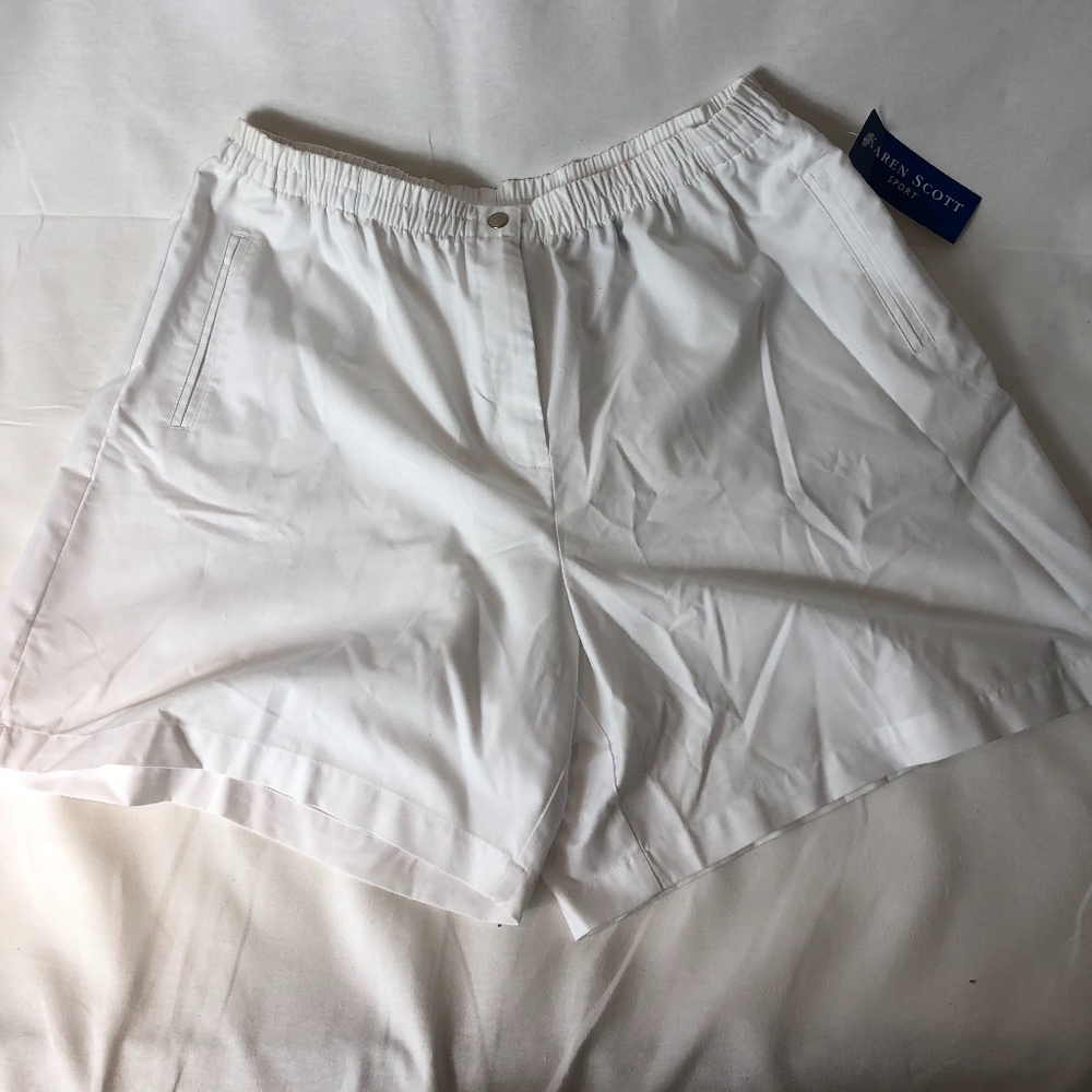 Karen Scott Sport  Shorts size 18